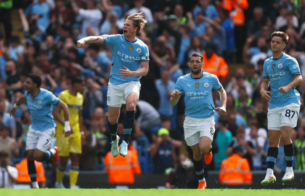 0-2到5-2！3分钟2球完美大逆转 丁丁传射梦回巅峰 曼城重返前四